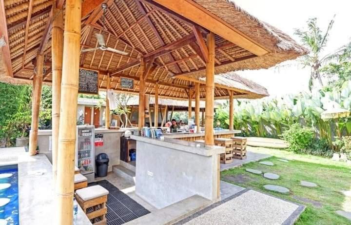 Castaway Hostel Canggu Eksteriør bilde