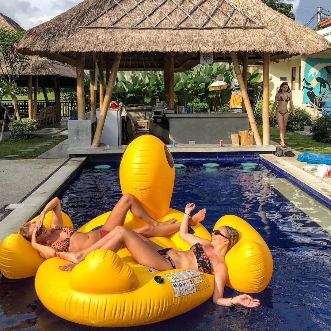 Castaway Hostel Canggu Eksteriør bilde